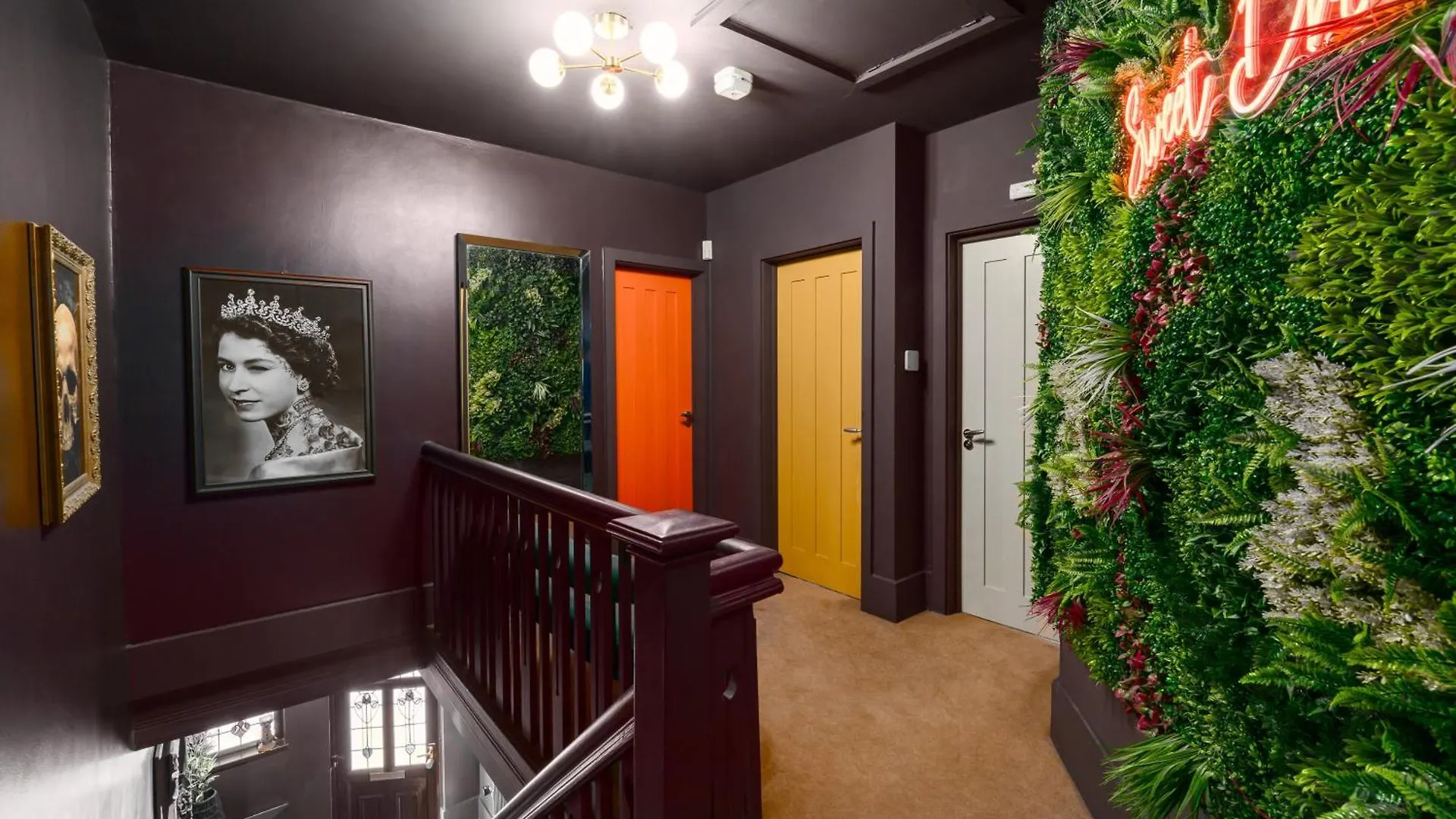 بيت للعطل City Retreat, Spacious 4 Bed House, Games Room, Parking, Hot Tub & Bbq كارديف